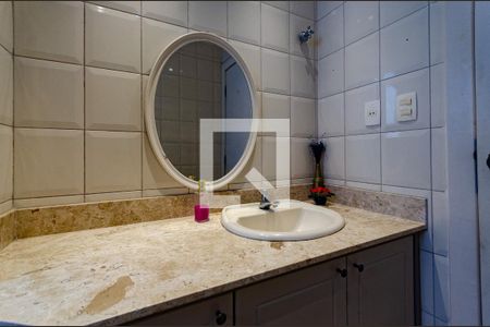 Apartamento para alugar com 350m², 4 quartos e 2 vagas Apartamento para alugar com 350m², 4 quartos e 2 vagasBanheiro do Quarto 1