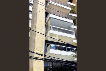 Apartamento para alugar com 350m², 4 quartos e 2 vagas Apartamento para alugar com 350m², 4 quartos e 2 vagasFachada