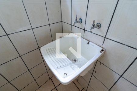 Casa para alugar com 80m², 2 quartos e 1 vagaÁrea de Serviço