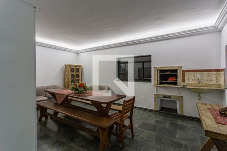 Apartamento à venda com 110m², 2 quartos e 1 vagaÁrea comum - Churrasqueira