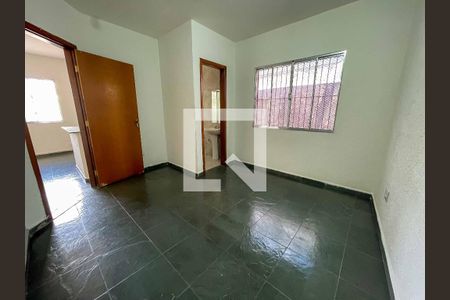 Quarto de casa para alugar com 1 quarto, 48m² em Parque Peruche, São Paulo