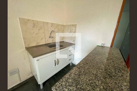 Cozinha de casa para alugar com 1 quarto, 48m² em Parque Peruche, São Paulo