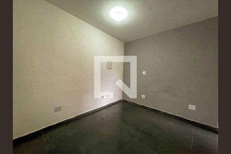 Quarto de casa para alugar com 1 quarto, 48m² em Parque Peruche, São Paulo