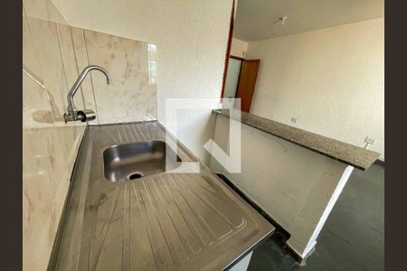 Cozinha - Torneira de casa para alugar com 1 quarto, 48m² em Parque Peruche, São Paulo