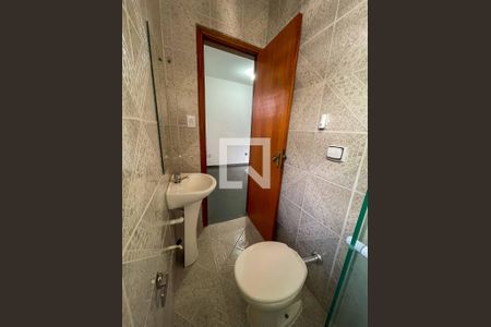 Banheiro do Quarto 1 de casa para alugar com 1 quarto, 48m² em Parque Peruche, São Paulo