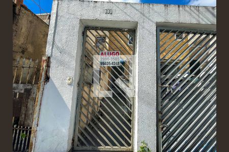 Fachada de casa para alugar com 1 quarto, 48m² em Parque Peruche, São Paulo