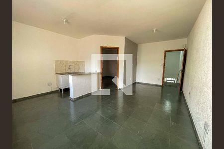 Sala de casa para alugar com 1 quarto, 48m² em Parque Peruche, São Paulo