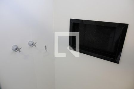 Apartamento para alugar com 63m², 2 quartos e 2 vagas Apartamento para alugar com 63m², 2 quartos e 2 vagasBanheiro da Suite