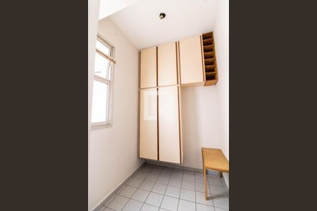 Apartamento para alugar com 75m², 3 quartos e 2 vagas Apartamento para alugar com 75m², 3 quartos e 2 vagasDespensa