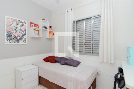 Casa à venda com 169m², 3 quartos e 2 vagasQuarto 1