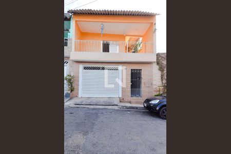 Casa à venda com 169m², 3 quartos e 2 vagasFachada