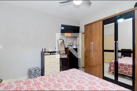Casa à venda com 169m², 3 quartos e 2 vagasQuarto 2 - Suíte
