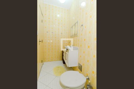 Casa à venda com 169m², 3 quartos e 2 vagasBanheiro da Suíte
