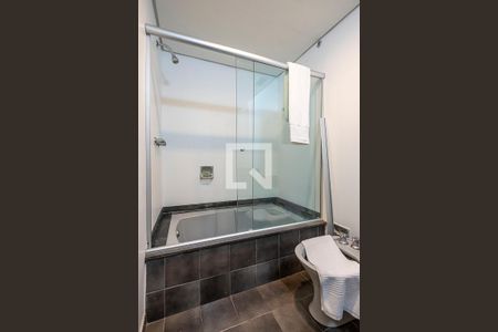 Suíte - Banheiro de apartamento à venda com 1 quarto, 40m² em Jardim Paulista, São Paulo