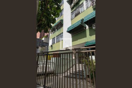 Apartamento à venda com 55m², 2 quartos e sem vaga Apartamento à venda com 55m², 2 quartos e sem vagaFachada