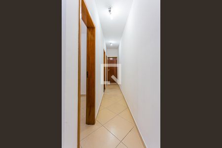 Corredor de apartamento para alugar com 3 quartos, 76m² em Paraíso, Santo André
