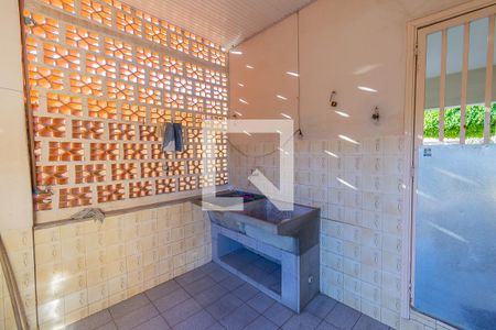 Casa à venda com 325m², 3 quartos e 1 vaga Casa à venda com 325m², 3 quartos e 1 vagaÁrea de Serviço