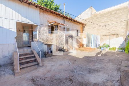 Casa à venda com 325m², 3 quartos e 1 vaga Casa à venda com 325m², 3 quartos e 1 vagaQuintal