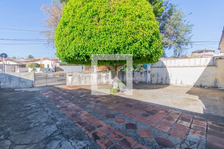 Casa à venda com 325m², 3 quartos e 1 vaga Casa à venda com 325m², 3 quartos e 1 vagaQuintal