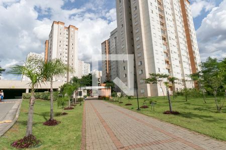 Apartamento para alugar com 60m², 2 quartos e 1 vaga Apartamento para alugar com 60m², 2 quartos e 1 vagaFachada