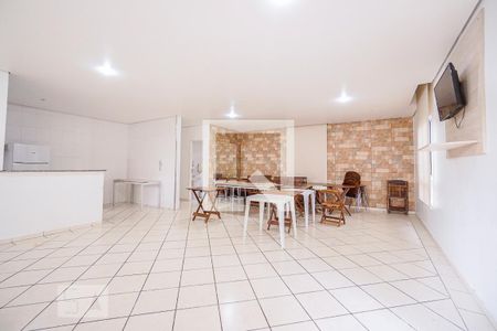Apartamento para alugar com 60m², 2 quartos e 1 vaga Apartamento para alugar com 60m², 2 quartos e 1 vagaÁrea comum - Salão de festas