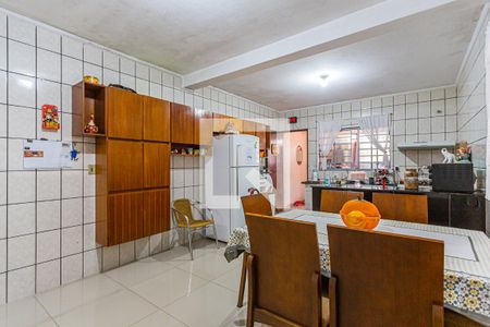 Casa à venda com 194m², 3 quartos e 2 vagas Casa à venda com 194m², 3 quartos e 2 vagasCozinha