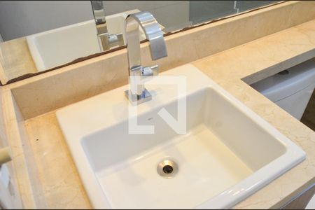 Apartamento à venda com 45m², 2 quartos e 1 vaga Apartamento à venda com 45m², 2 quartos e 1 vagaBanheiro