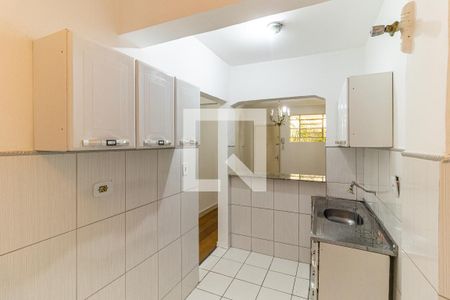 Apartamento à venda com 39m², 1 quarto e sem vaga Apartamento à venda com 39m², 1 quarto e sem vagaCozinha - Armários