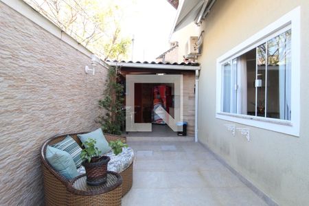 Casa à venda com 146m², 3 quartos e 1 vagaÁrea externa - Gourmet