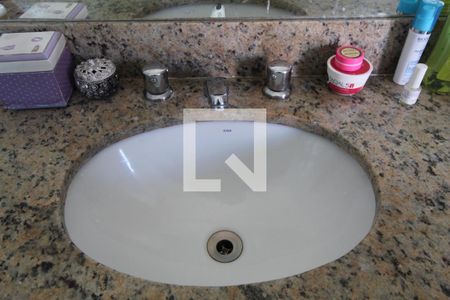 Casa à venda com 146m², 3 quartos e 1 vagaQuarto 1 - Banheiro da Suíte