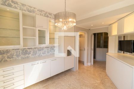 Apartamento para alugar com 229m², 4 quartos e 4 vagas Apartamento para alugar com 229m², 4 quartos e 4 vagasCopa