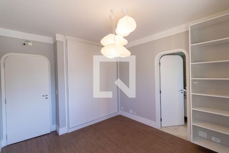 Apartamento para alugar com 229m², 4 quartos e 4 vagas Apartamento para alugar com 229m², 4 quartos e 4 vagasSuíte 1