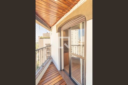 Apartamento para alugar com 229m², 4 quartos e 4 vagas Apartamento para alugar com 229m², 4 quartos e 4 vagasVaranda da Suíte 4