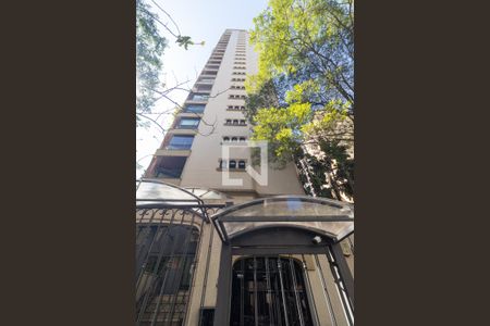 Apartamento para alugar com 229m², 4 quartos e 4 vagas Apartamento para alugar com 229m², 4 quartos e 4 vagasFachada