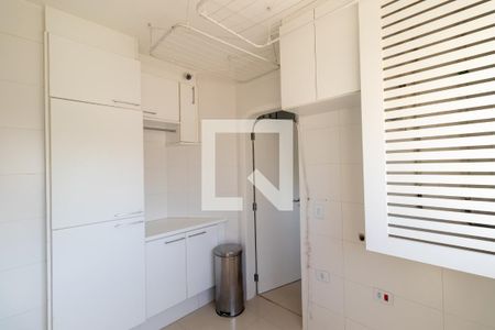 Apartamento para alugar com 229m², 4 quartos e 4 vagas Apartamento para alugar com 229m², 4 quartos e 4 vagasÁrea de Serviço