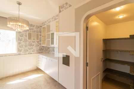 Apartamento para alugar com 229m², 4 quartos e 4 vagas Apartamento para alugar com 229m², 4 quartos e 4 vagasCopa