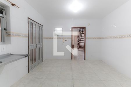 Casa à venda com 150m², 4 quartos e sem vaga Casa à venda com 150m², 4 quartos e sem vagaCozinha