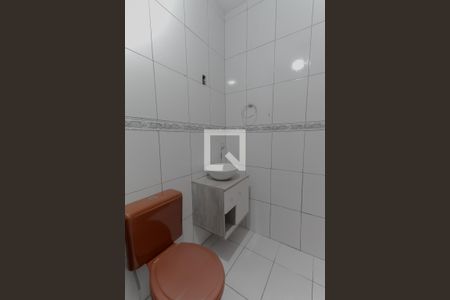 Casa à venda com 150m², 4 quartos e sem vaga Casa à venda com 150m², 4 quartos e sem vagaBanheiro