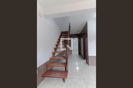 Escada de casa à venda com 4 quartos, 150m² em Jardim Carvalho, Porto Alegre