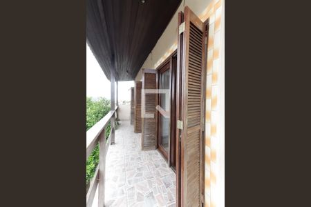 Casa à venda com 150m², 4 quartos e sem vaga Casa à venda com 150m², 4 quartos e sem vagaSacada quarto 3