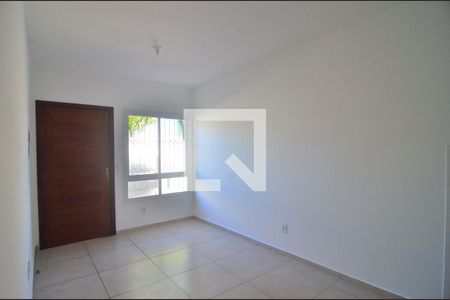 Sala de casa de condomínio à venda com 2 quartos, 52m² em Niterói, Canoas