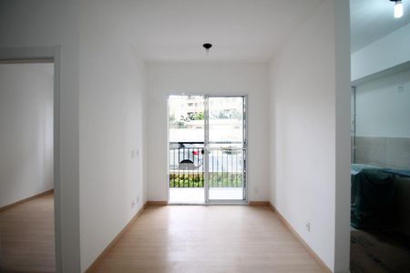 Sala de apartamento para alugar com 2 quartos, 48m² em Del Castilho, Rio de Janeiro