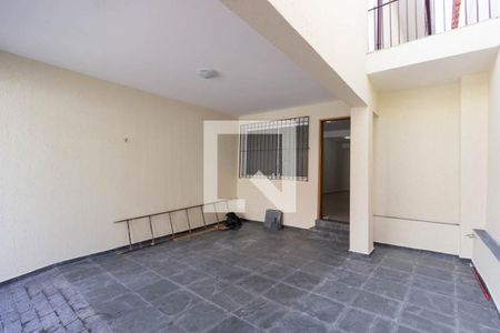 Garagem de casa para alugar com 3 quartos, 160m² em Jardim Peri, São Paulo
