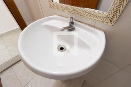 Lavabo de casa para alugar com 3 quartos, 160m² em Jardim Peri, São Paulo