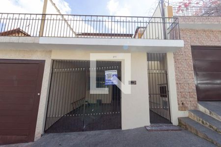 Fachada de casa para alugar com 3 quartos, 160m² em Jardim Peri, São Paulo