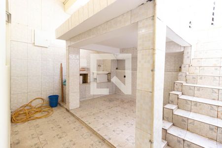 Casa para alugar com 80m², 2 quartos e 1 vagaÁrea de serviço