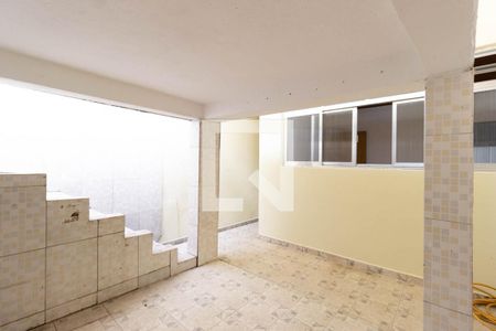 Casa para alugar com 80m², 2 quartos e 1 vagaÁrea de serviço