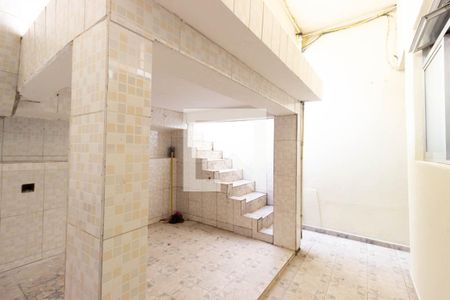 Casa para alugar com 80m², 2 quartos e 1 vagaÁrea de serviço