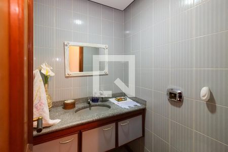 Apartamento à venda com 302m², 3 quartos e 2 vagas Apartamento à venda com 302m², 3 quartos e 2 vagasLavabo