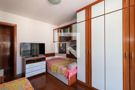 Apartamento à venda com 302m², 3 quartos e 2 vagas Apartamento à venda com 302m², 3 quartos e 2 vagasQuarto 1